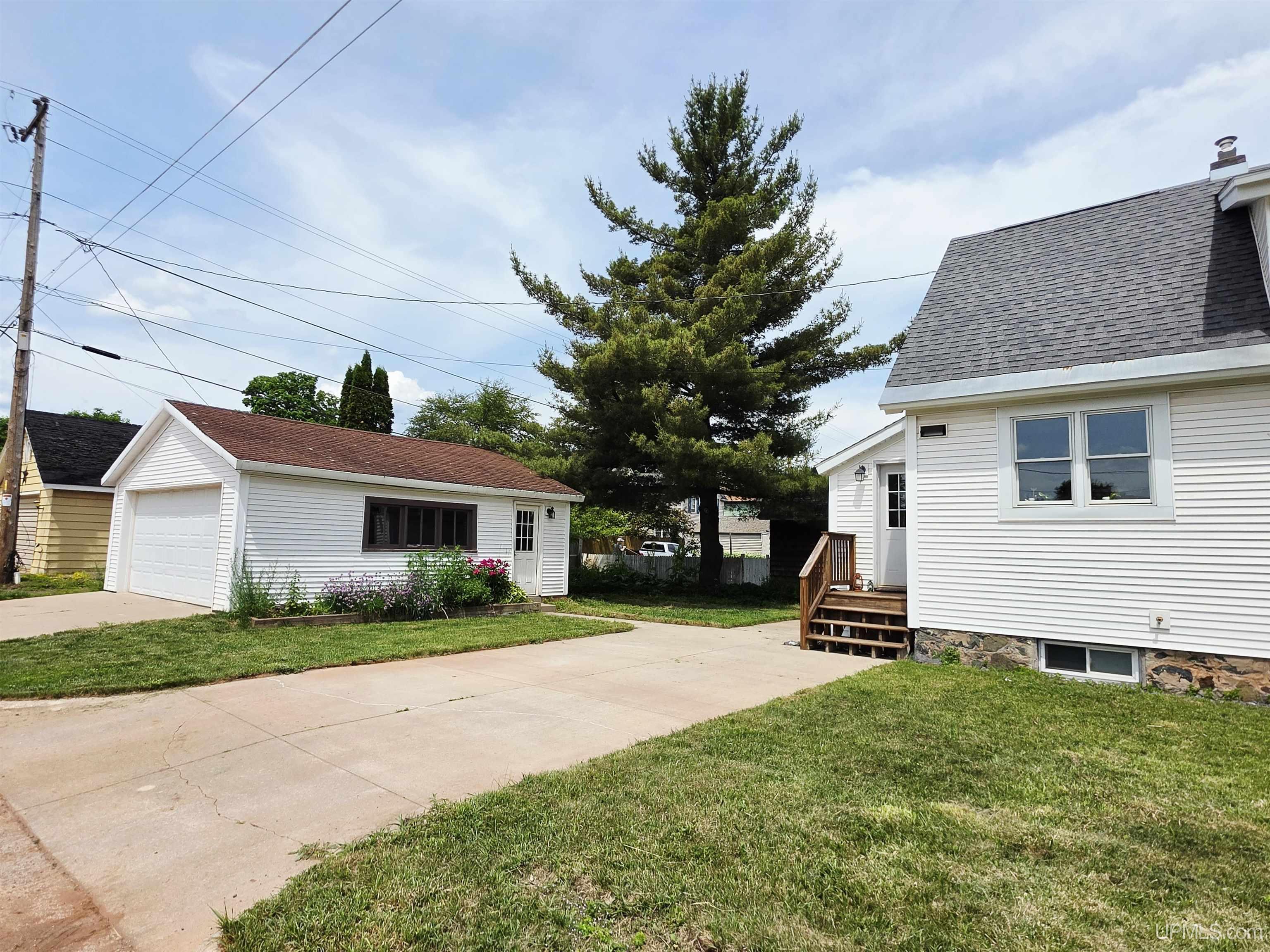 1203 North 3rd Street Ishpeming, MI 49849 - Photo 5 of 39