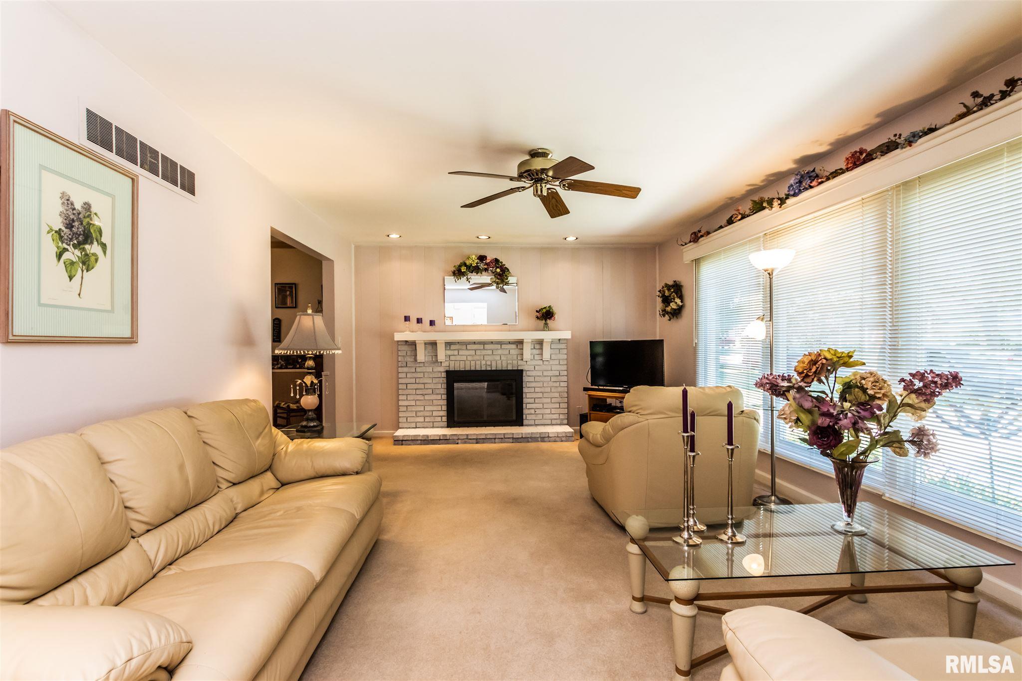 1022 Brookhill Road Peoria, IL 61615 - Photo 4 of 50 Gallery Image 4