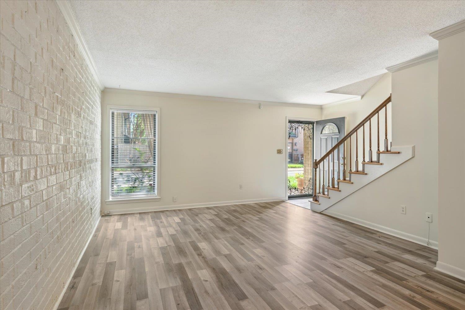 1031 June Road Memphis, TN 38119 - Photo 6 of 17 Gallery Image 6