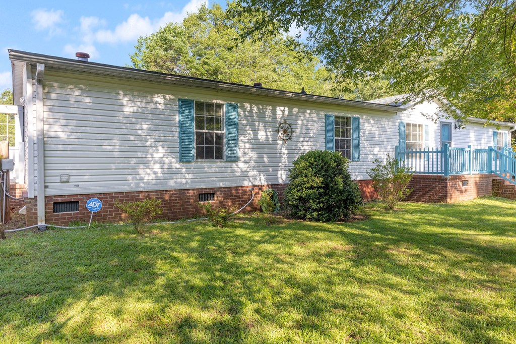 39 South Point Harbor Drive Chappells, SC 29037 - Photo 3 of 31 Gallery Image 3