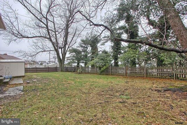 1709 Crescent Road York, PA 17403 - Photo 26 of 27