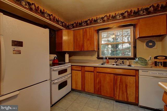 1709 Crescent Road York, PA 17403 - Photo 7 of 27
