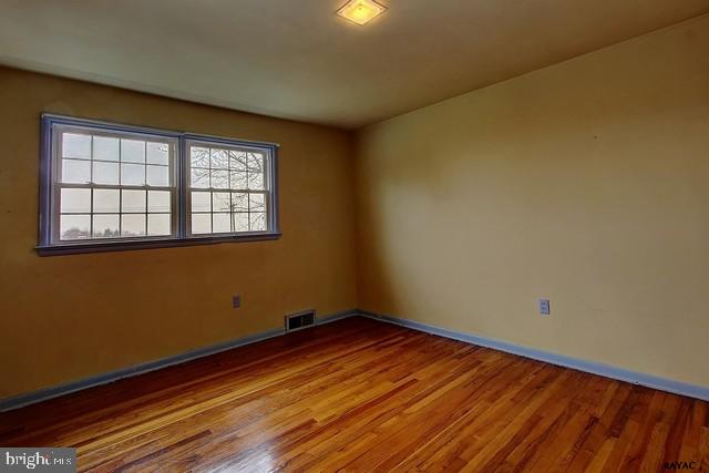 1709 Crescent Road York, PA 17403 - Photo 10 of 27