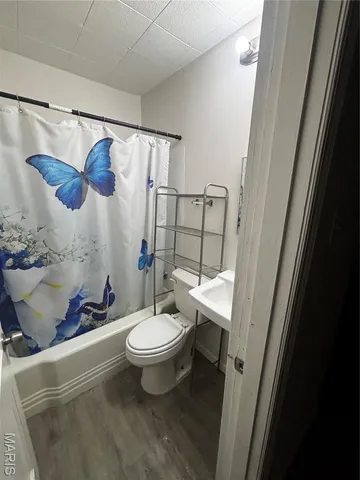 $825 | 4025 Hydraulic Avenue, Unit B, St. Louis, MO 63116