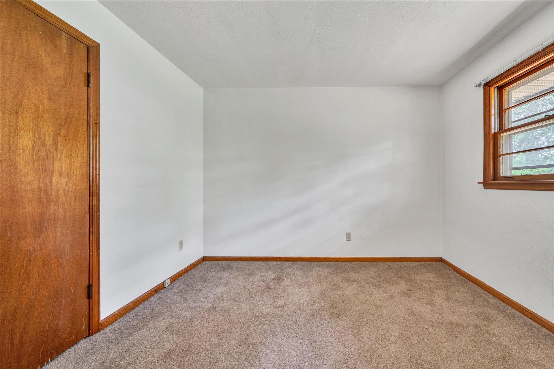 1037 Persinger Road Southwest, Unit 1039 Roanoke, VA 24015 - Photo 12 of 17 12-DSC00028