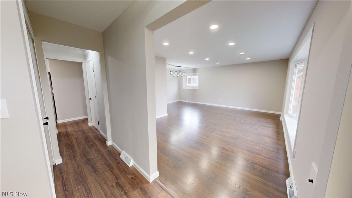 1224 Cordova Road Mayfield Heights, OH 44124 - Photo 2 of 29