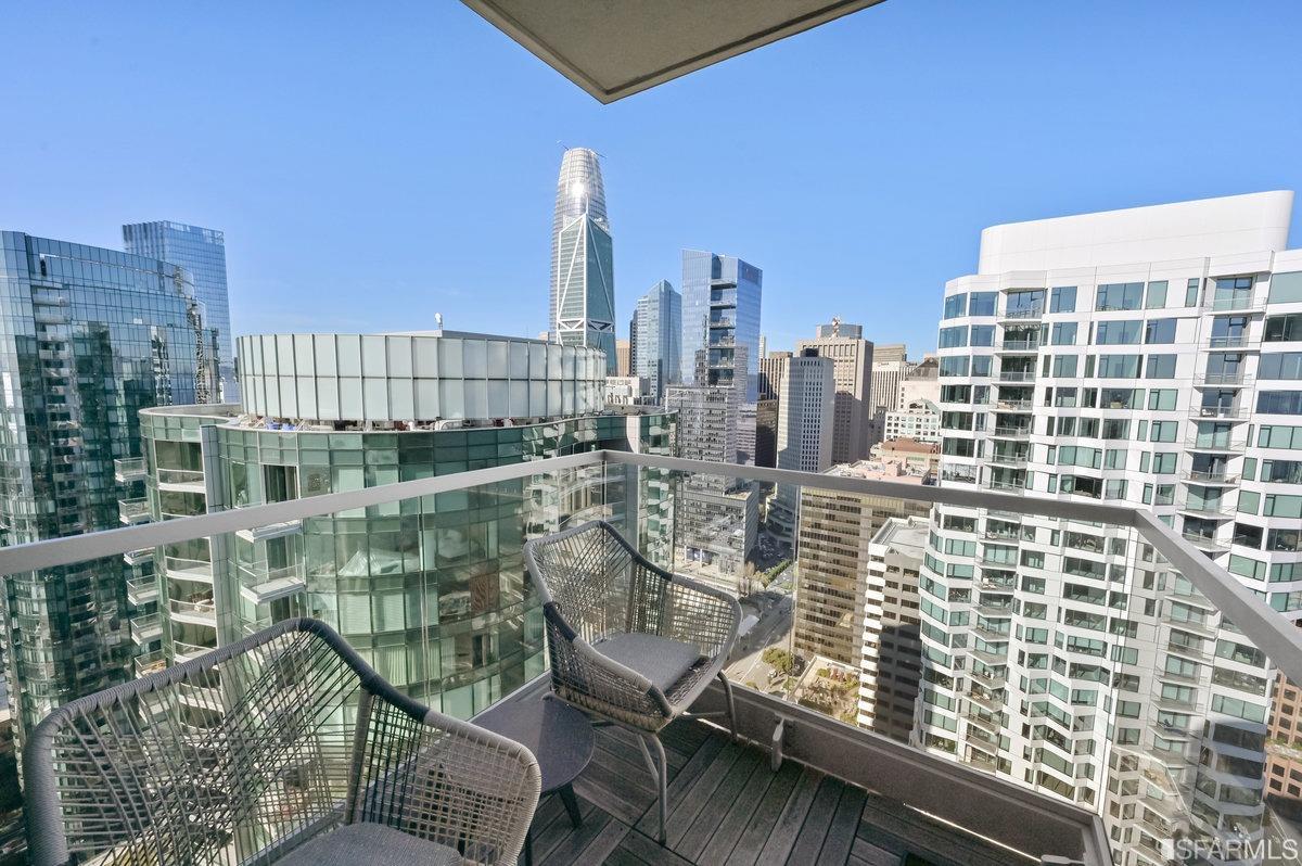 338 Spear Street, Unit 39E San Francisco, CA 94105 - Photo 11 of 97 a view of a balcony with city