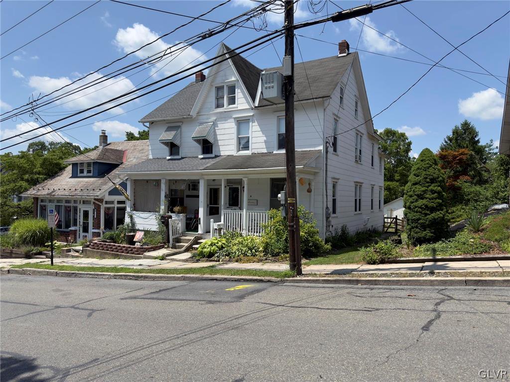 217 Diamond Street Slatington, PA 18080 - Photo 1 of 23