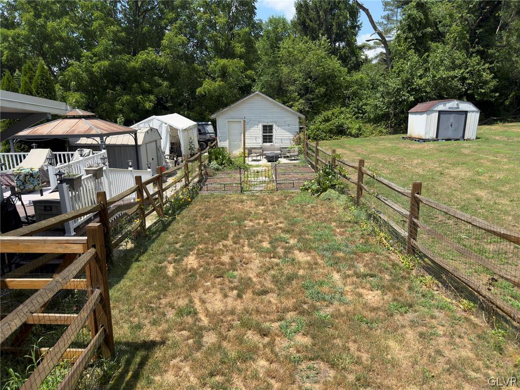 217 Diamond Street Slatington, PA 18080 - Photo 20 of 23