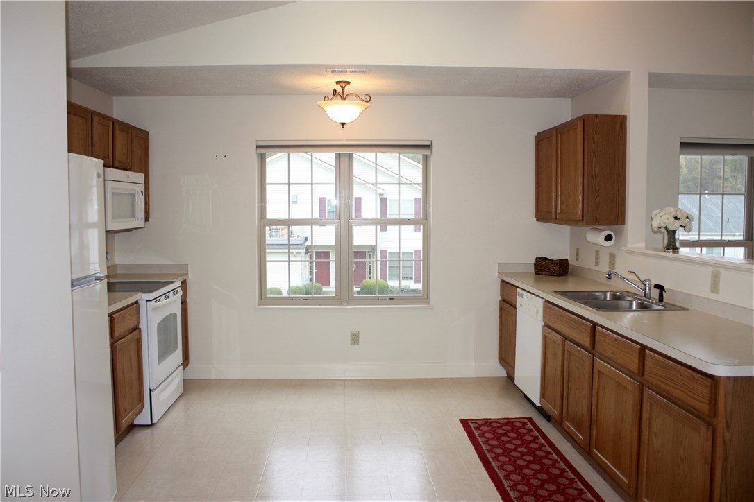 6000 Lake Road West, Unit C323 Ashtabula, OH 44004 - Photo 4 of 32 Gallery Image 4