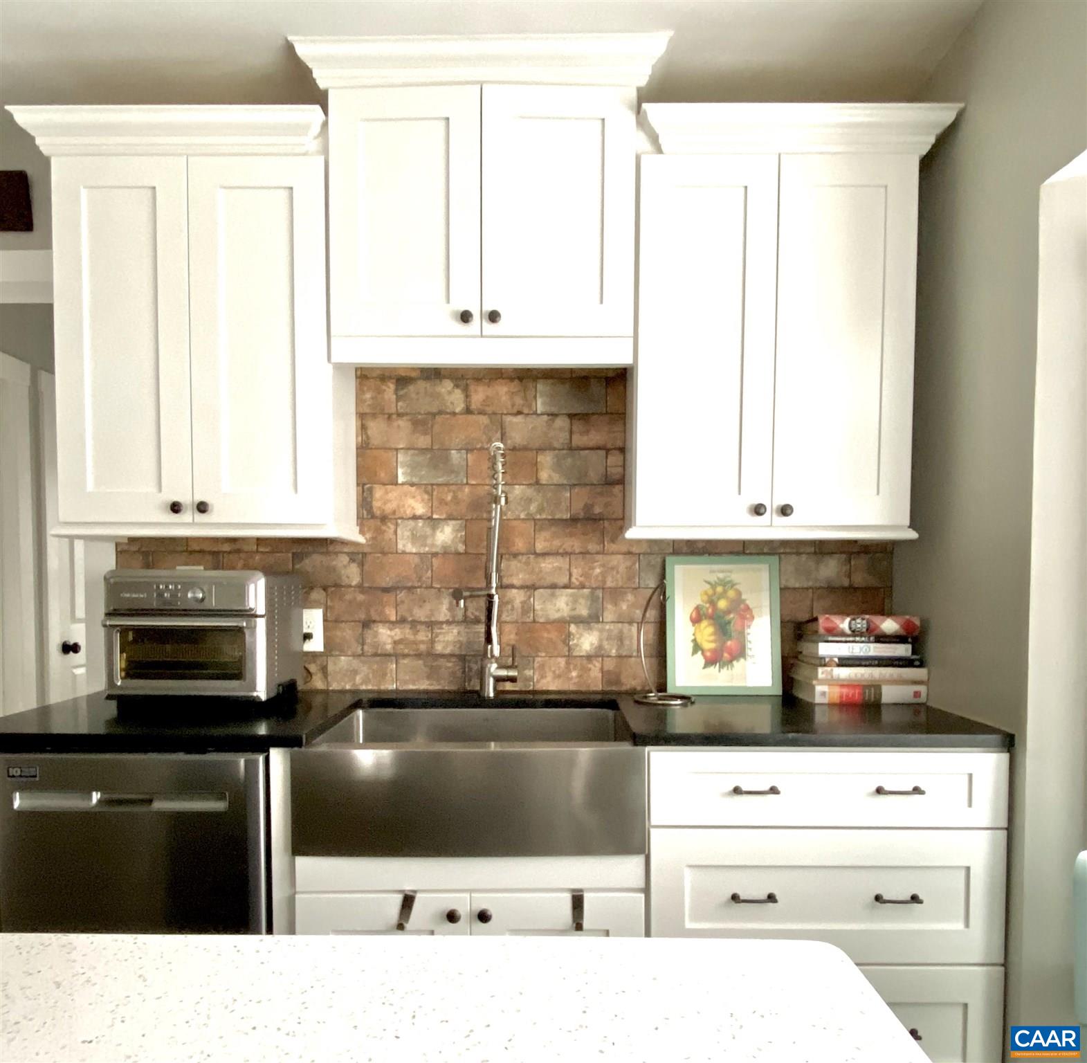 900 Rives Street Charlottesville, VA 22902 - Photo 5 of 14 Gallery Image 5