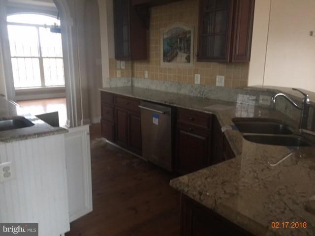 12105 Riverview Road Fort Washington, MD 20744 - Photo 8 of 28 Kitchen