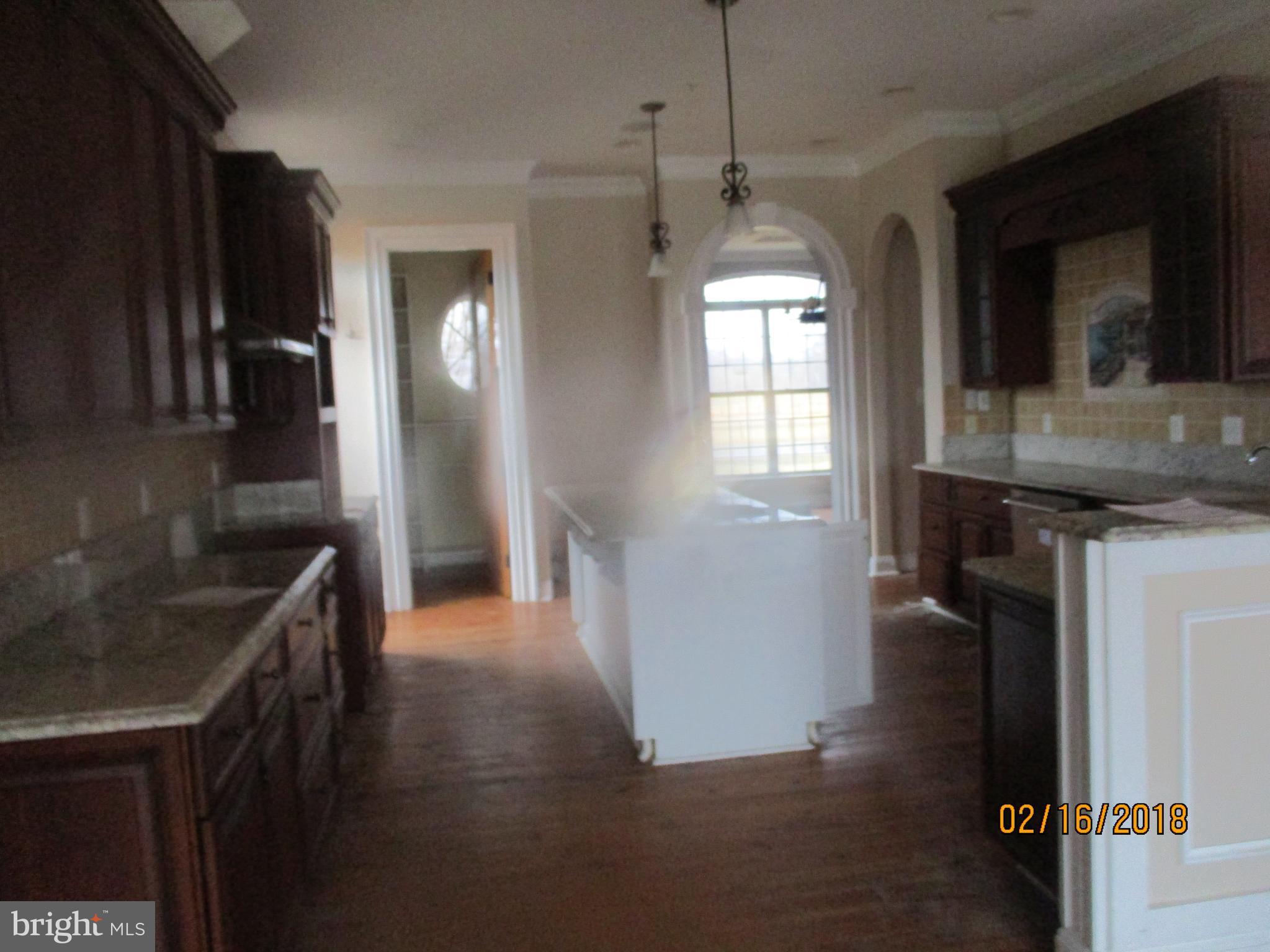 12105 Riverview Road Fort Washington, MD 20744 - Photo 9 of 28 Kitchen