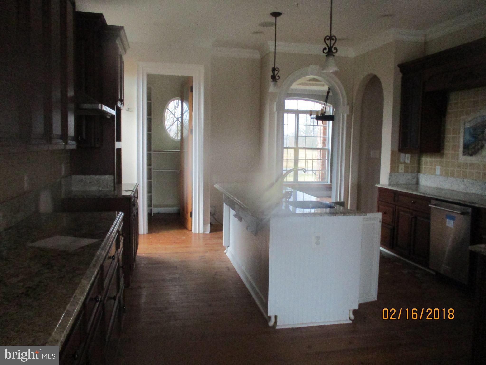 12105 Riverview Road Fort Washington, MD 20744 - Photo 10 of 28 Kitchen