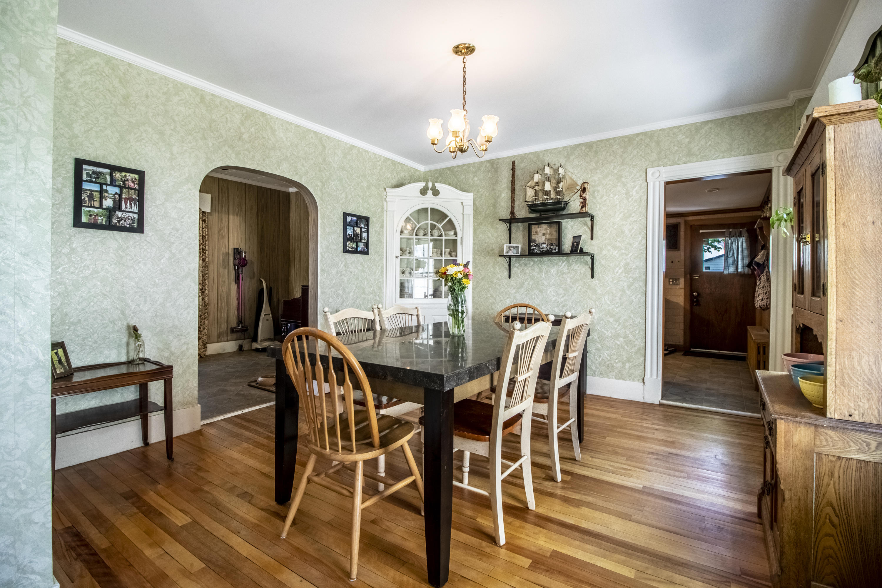 20 Pine Street Springvale, ME 04083 - Photo 4 of 25 Dining