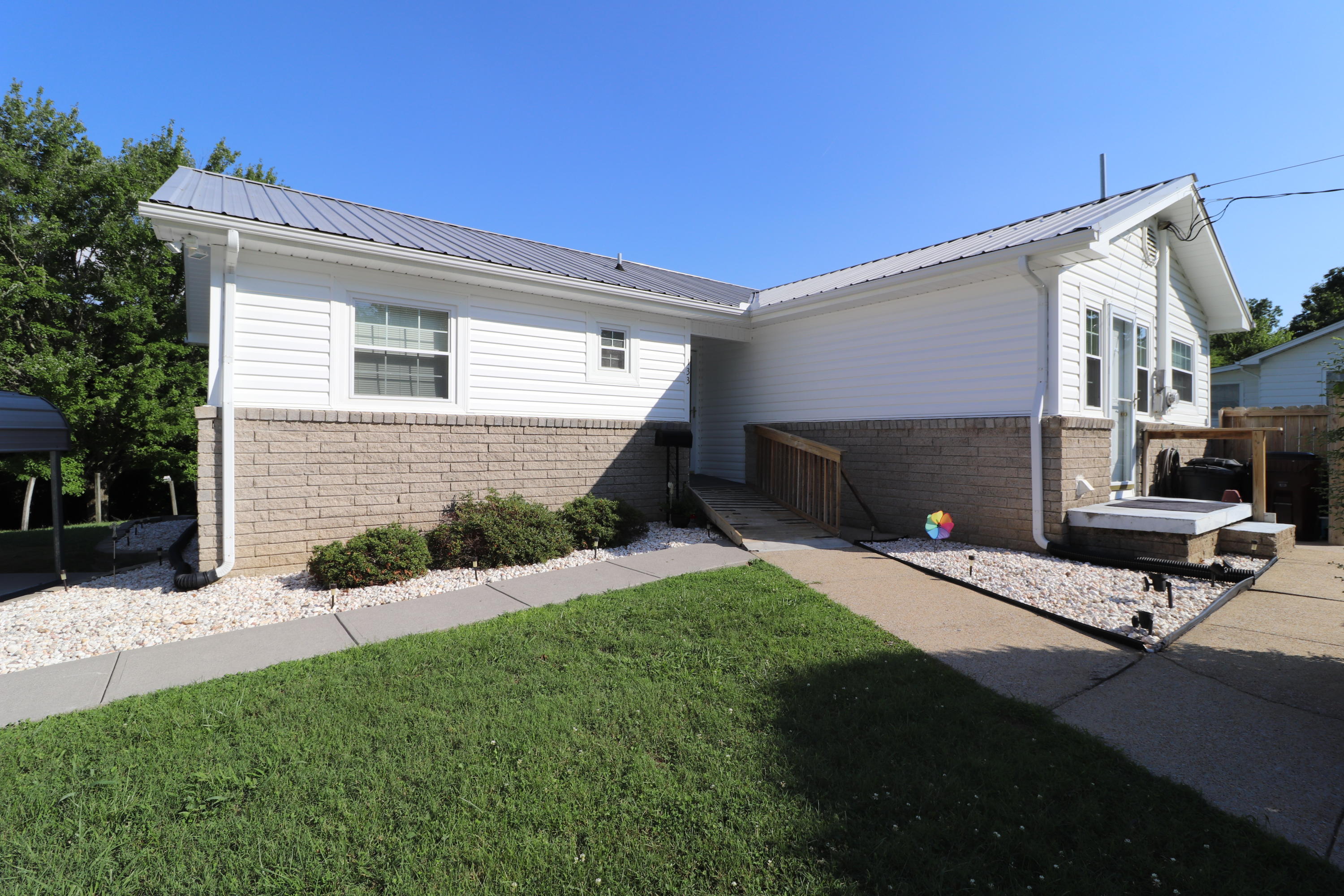 133 Utah Avenue Oak Ridge, TN 37830 - Photo 1 of 21 utah front