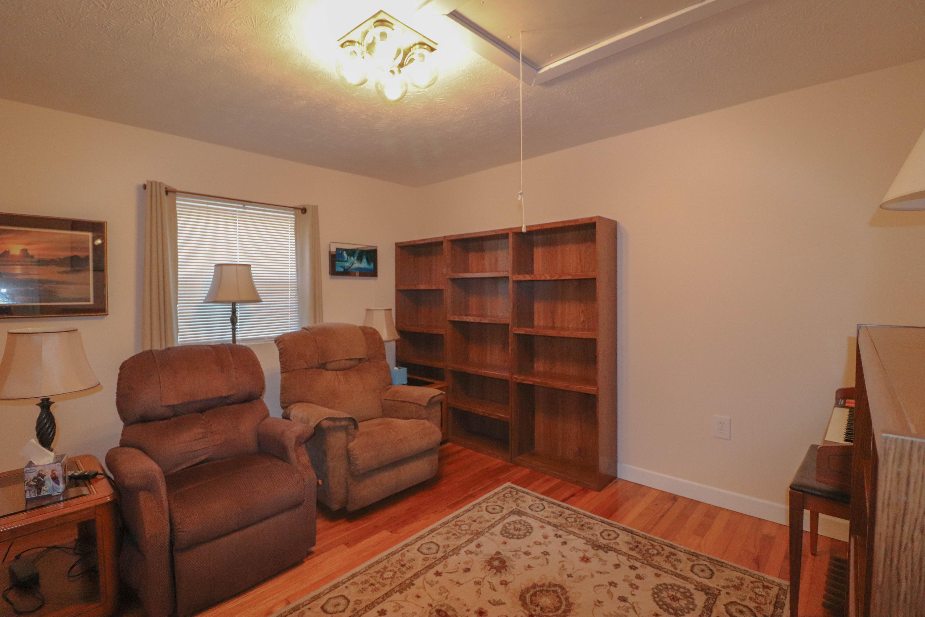 133 Utah Avenue Oak Ridge, TN 37830 - Photo 15 of 21 Bedroom 3