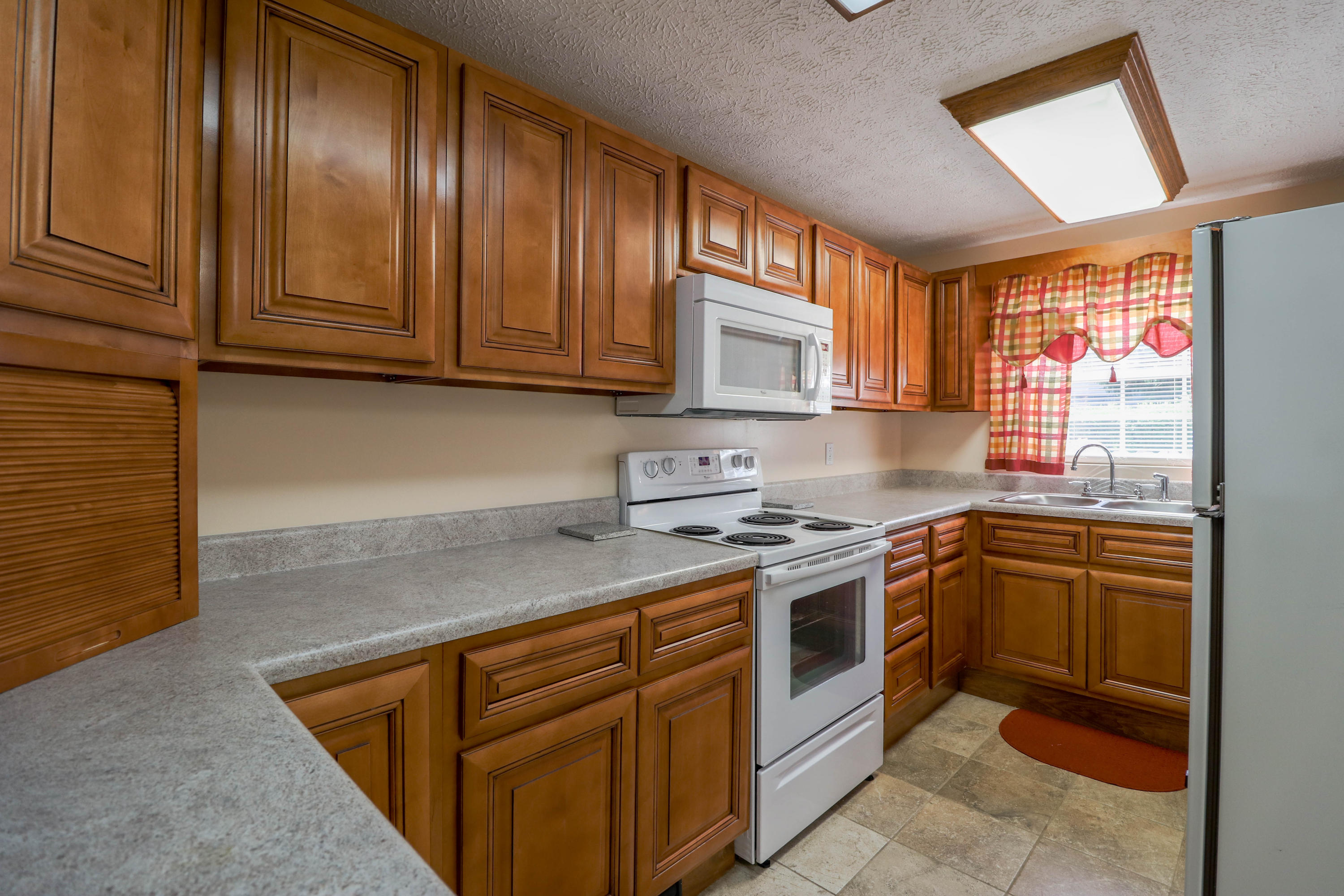133 Utah Avenue Oak Ridge, TN 37830 - Photo 7 of 21 galley