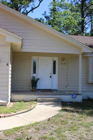 $1,820 | 2138 Edgewood Drive, Navarre, FL 32566