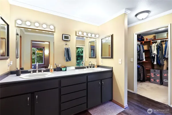 $795,000 | 211 Baycliff Drive, Port Townsend, WA 98368