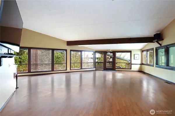 $795,000 | 211 Baycliff Drive, Port Townsend, WA 98368