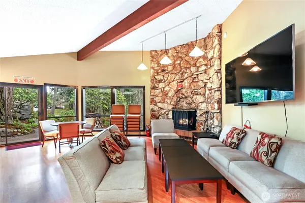 $795,000 | 211 Baycliff Drive, Port Townsend, WA 98368