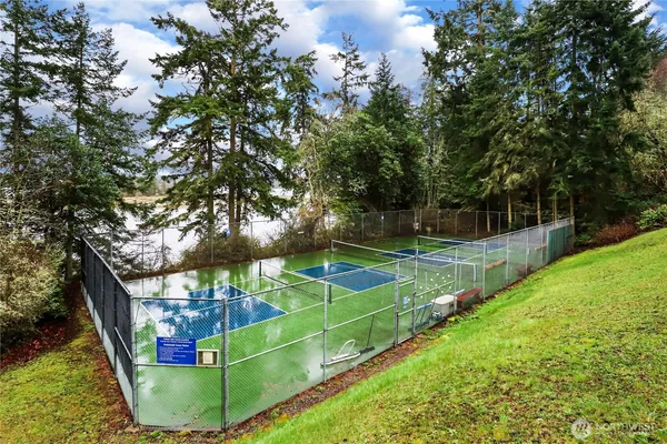 $795,000 | 211 Baycliff Drive, Port Townsend, WA 98368