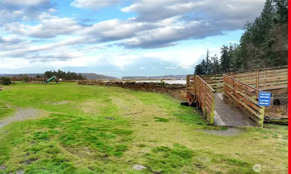 $795,000 | 211 Baycliff Drive, Port Townsend, WA 98368