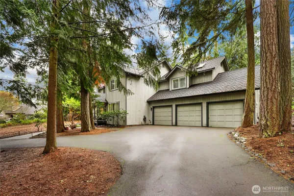 $795,000 | 211 Baycliff Drive, Port Townsend, WA 98368