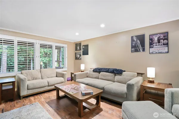 $795,000 | 211 Baycliff Drive, Port Townsend, WA 98368