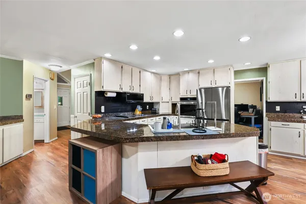 $795,000 | 211 Baycliff Drive, Port Townsend, WA 98368