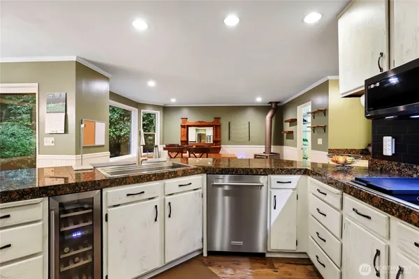 $795,000 | 211 Baycliff Drive, Port Townsend, WA 98368