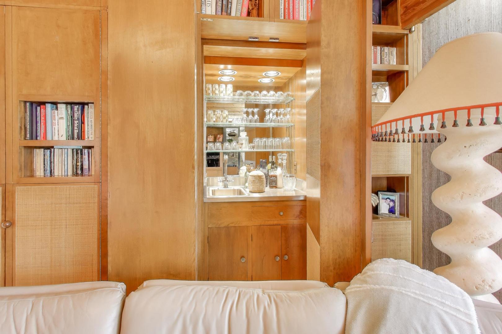 42 Woodley Road Winnetka, IL 60093 - Photo 11 of 73