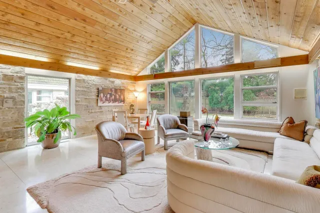 $3,495,000 | 42 Woodley Road, Winnetka, IL 60093