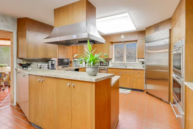 $3,495,000 | 42 Woodley Road, Winnetka, IL 60093