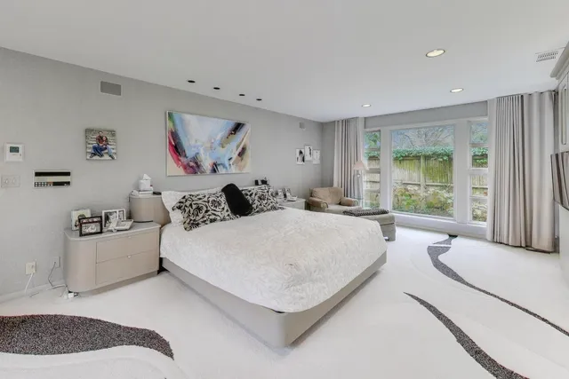 $3,495,000 | 42 Woodley Road, Winnetka, IL 60093