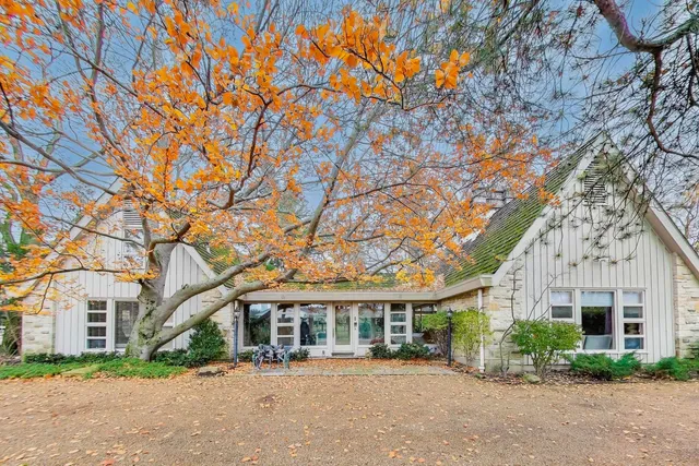 $3,495,000 | 42 Woodley Road, Winnetka, IL 60093