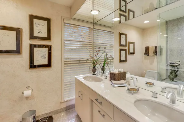 $2,750,000 | 42 Woodley Road, Winnetka, IL 60093