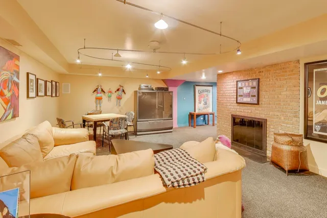 $3,495,000 | 42 Woodley Road, Winnetka, IL 60093