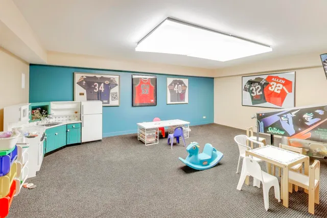 $3,495,000 | 42 Woodley Road, Winnetka, IL 60093