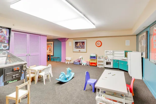 $3,495,000 | 42 Woodley Road, Winnetka, IL 60093