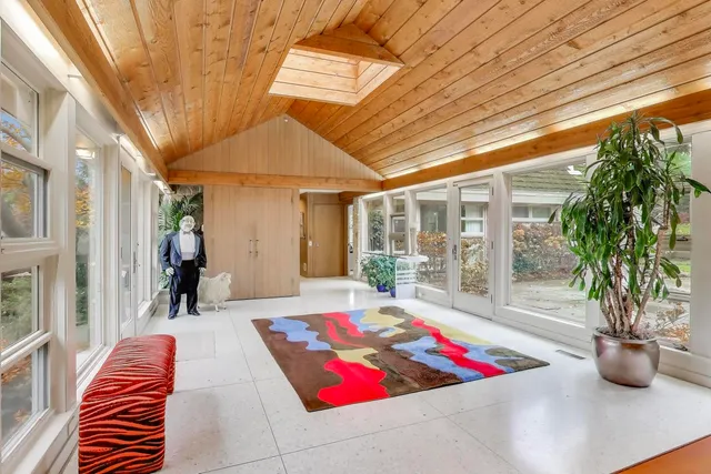 $3,495,000 | 42 Woodley Road, Winnetka, IL 60093