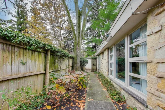 $3,495,000 | 42 Woodley Road, Winnetka, IL 60093