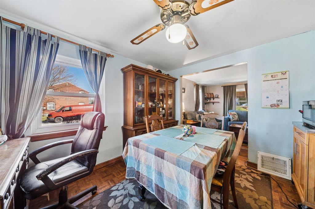 2000 Lafayette Street Pittsburgh, PA 15218 - Photo 8 of 30 Dining room