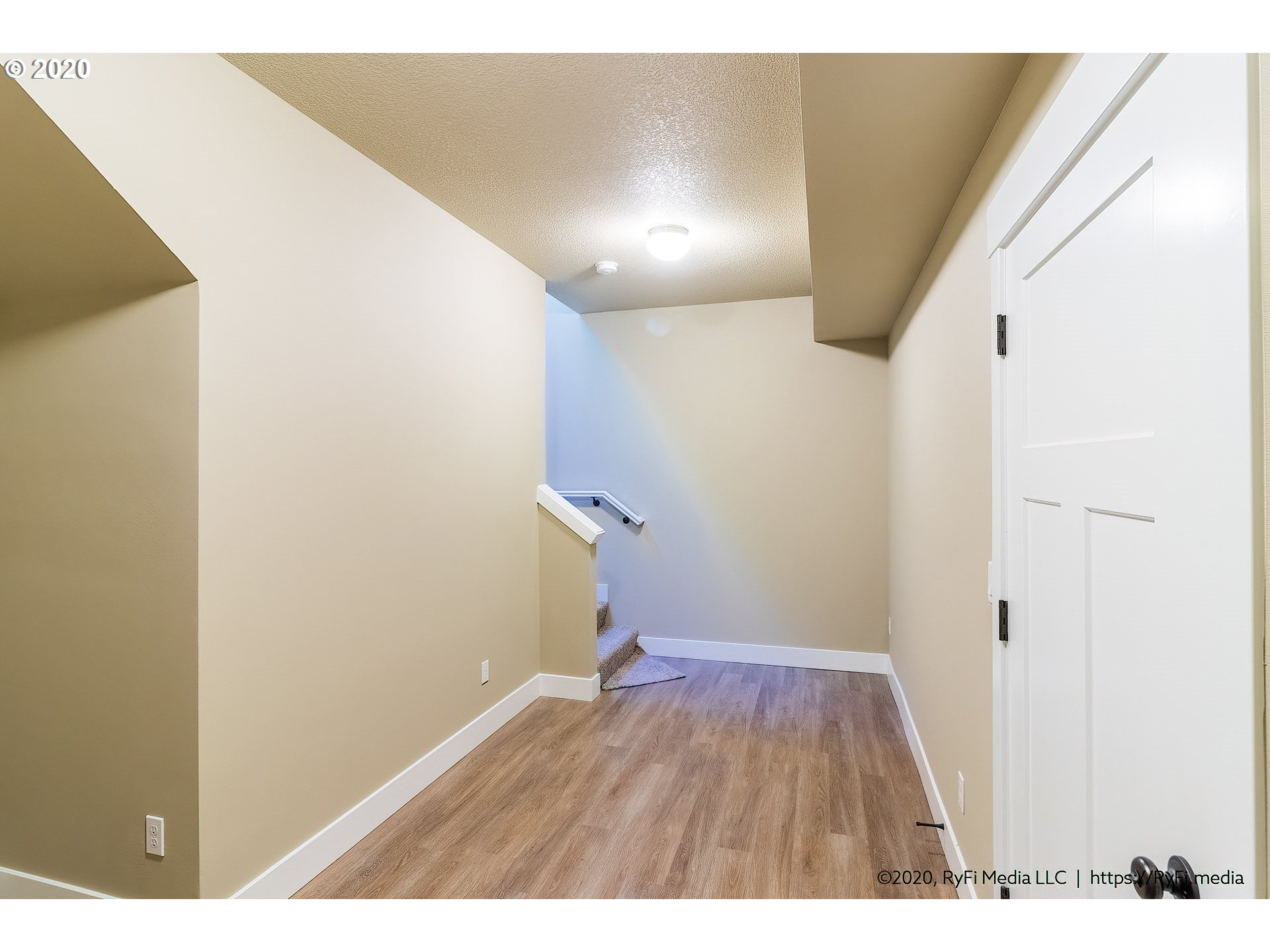 16803 Champion Way Sandy, OR 97055 - Photo 24 of 27