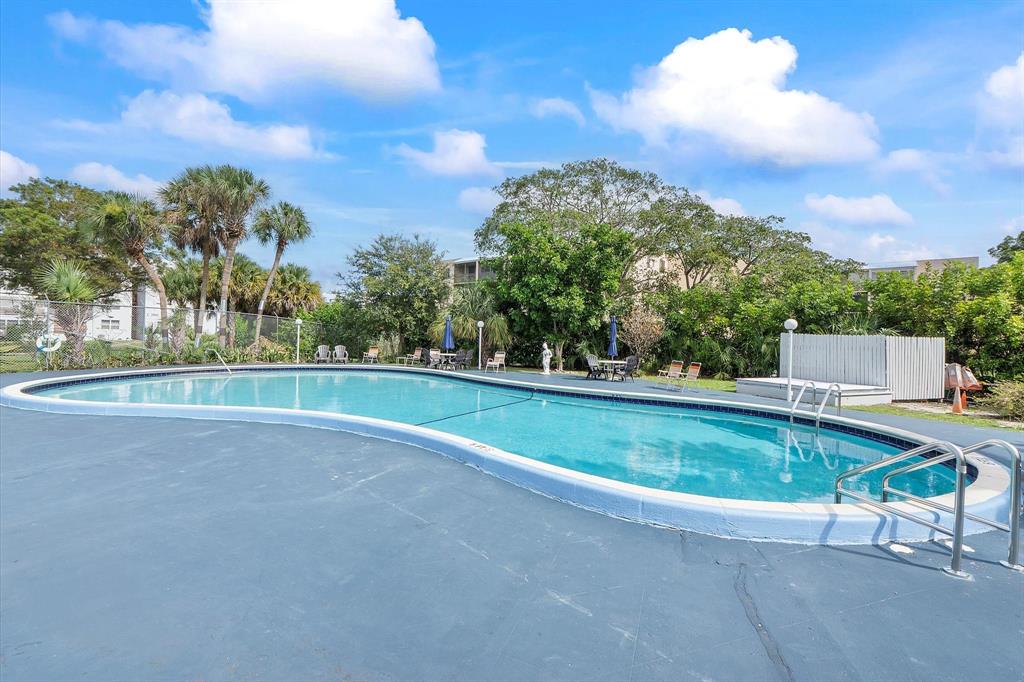 2840 Somerset Drive, Unit 205M Lauderdale Lakes, FL 33311 - Photo 22 of 22 a view of a outdoor space