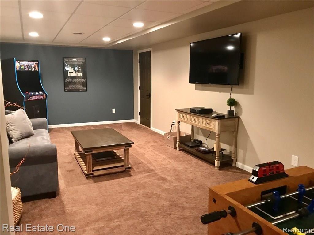 2196 Chippenham Chase Rochester Hills, MI 48306 - Photo 23 of 27