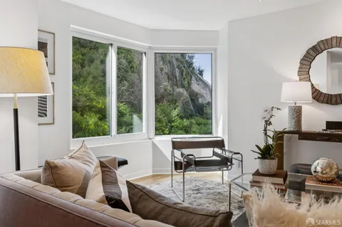 $1,145,000 | 111 Chestnut Street, Unit 303, San Francisco, CA 94111