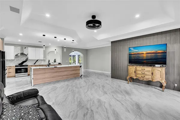 $1,840,000 | 12555 Southwest 34th Place, Davie, FL 33330