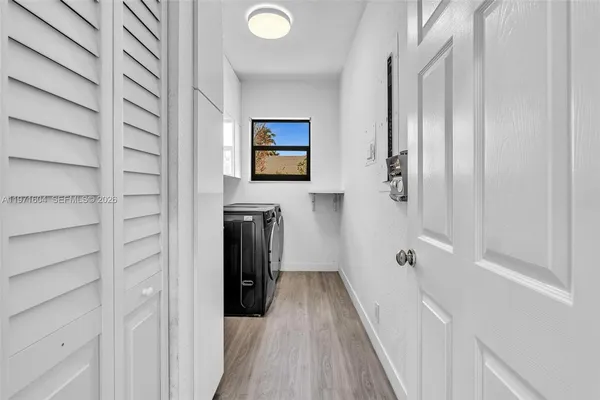 $1,840,000 | 12555 Southwest 34th Place, Davie, FL 33330